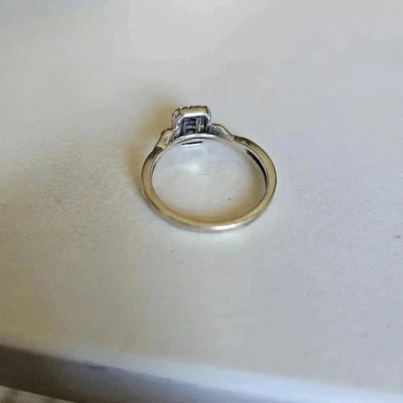 Littman Jewelers Blue and White Diamond 10k White Gold Ring Size 6.5 - Picture 8 of 9